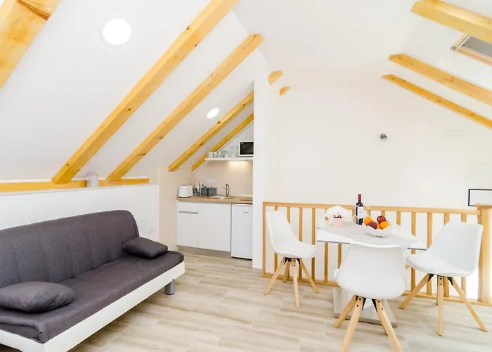 Shining Star Apartment