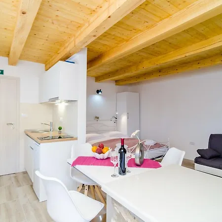 Апартаменты Shining Star *