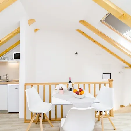 Shining Star Апартаменты